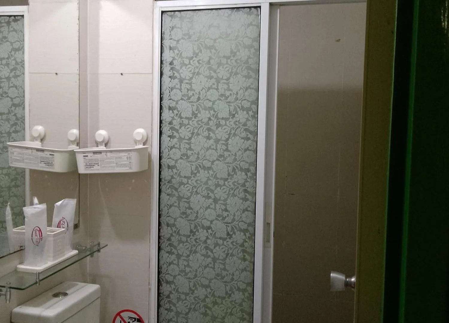 1Bedroom With Balcony Manila 0*,  Philippines
